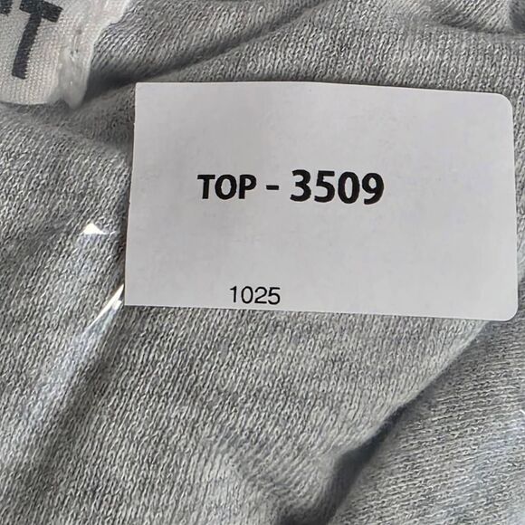 Bucket List M Gray Raw Hem Button Front Top - Picture 8 of 8